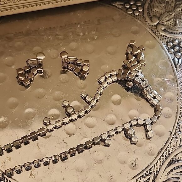 Vintage Ice & Cobalt Blue Rhinestone Necklace & Earrings on Silver Tone Setting - Picture 10 of 16